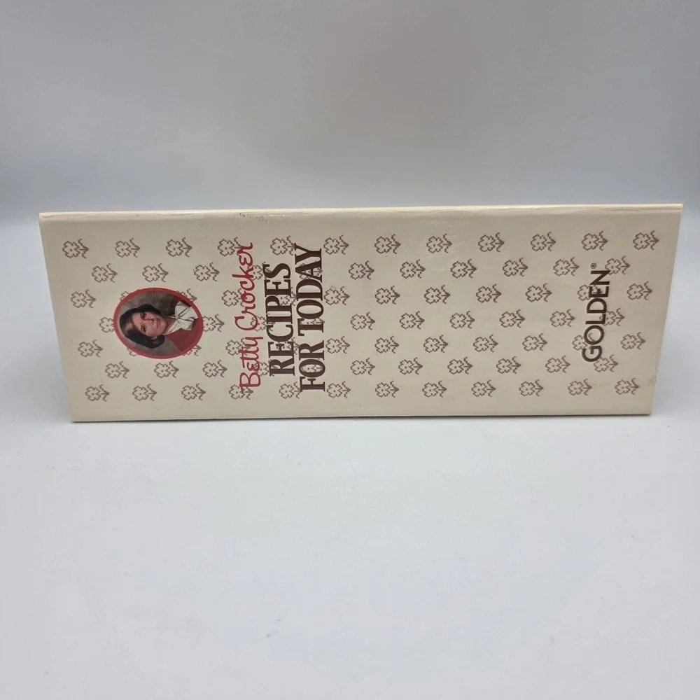 Betty Crocker Recipes For Today 1986 Golden Press Ring BINDER ONLY